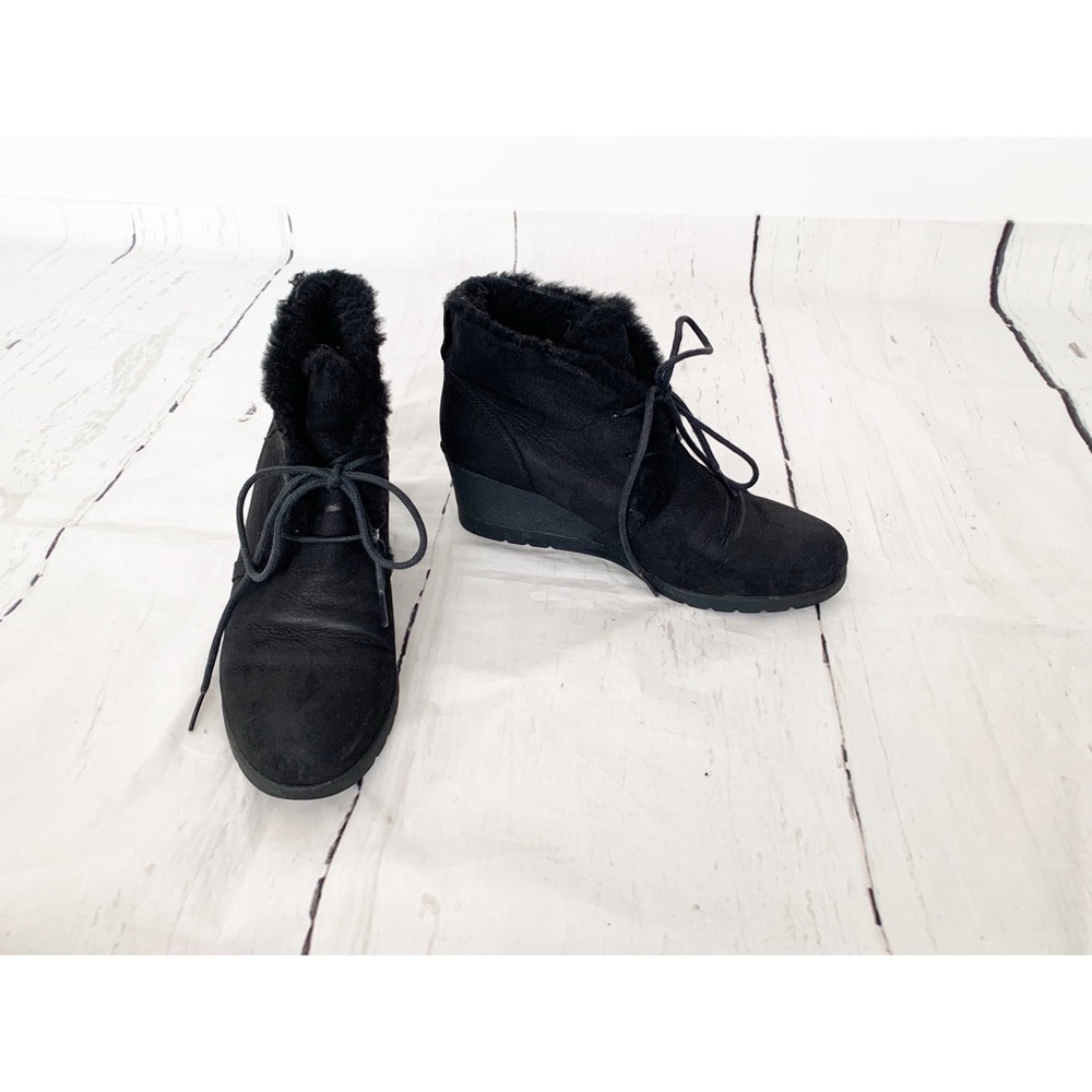 Ugg Black Suede Wedge Ankle Booties Size 8
